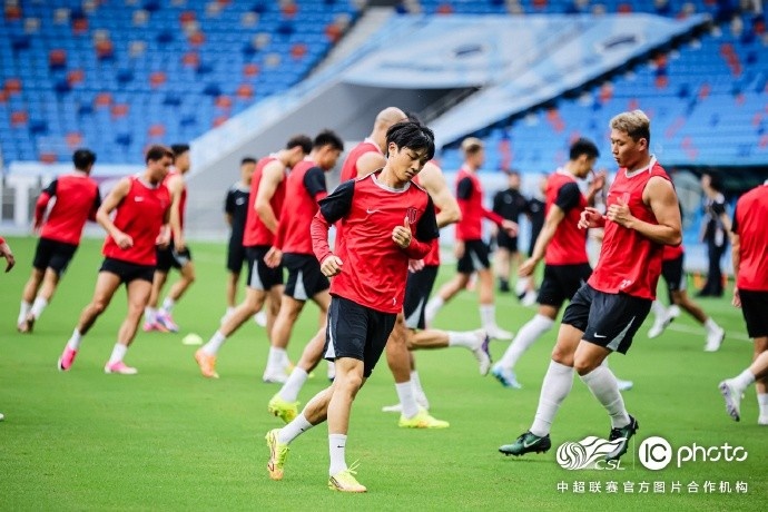 蓉城备战下半程：费利佩康复进入名单 韦世豪强调不松懈