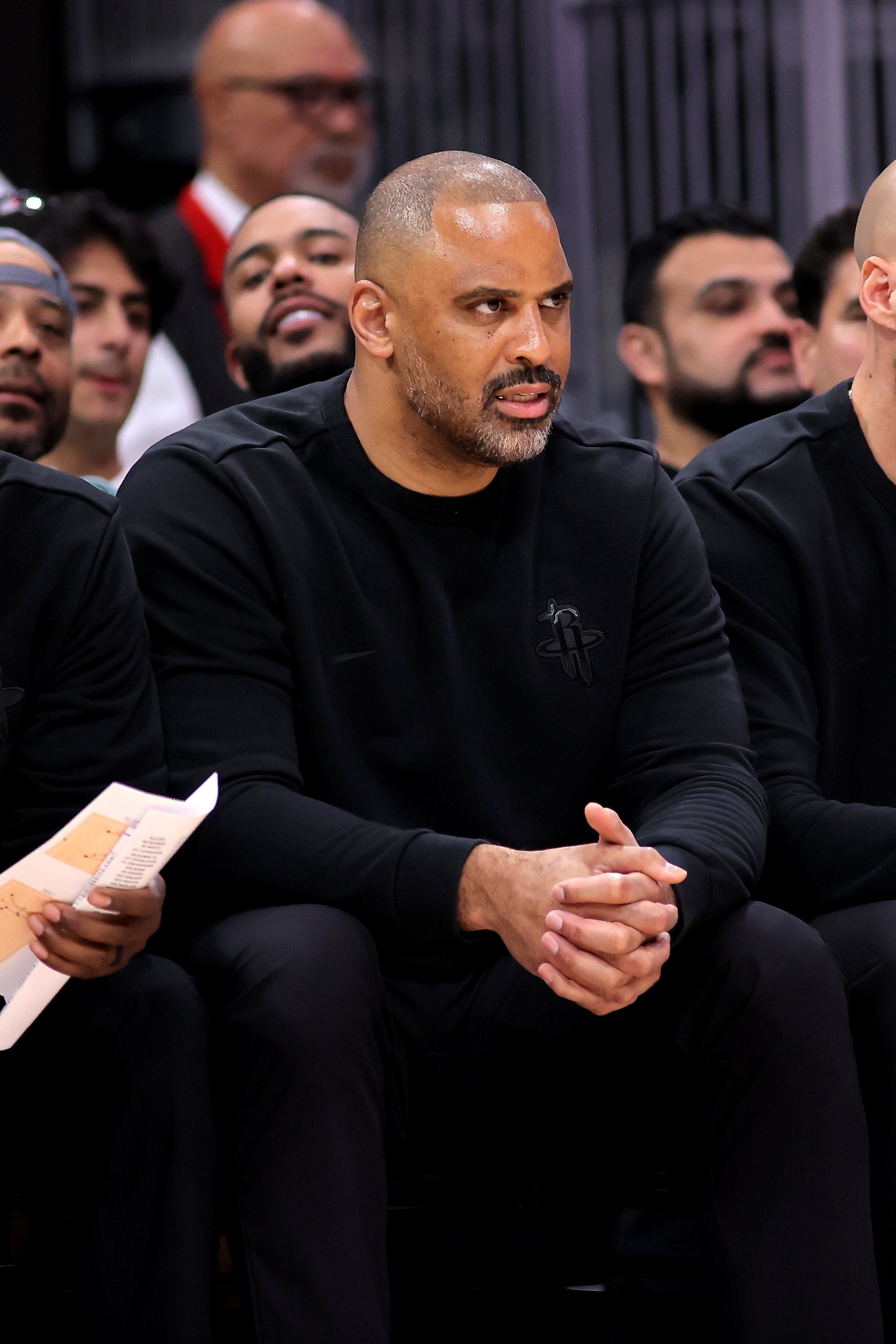 皮尔斯炮轰马刺处理解说员双标：对场外道德零容忍 火箭乌度卡却无事