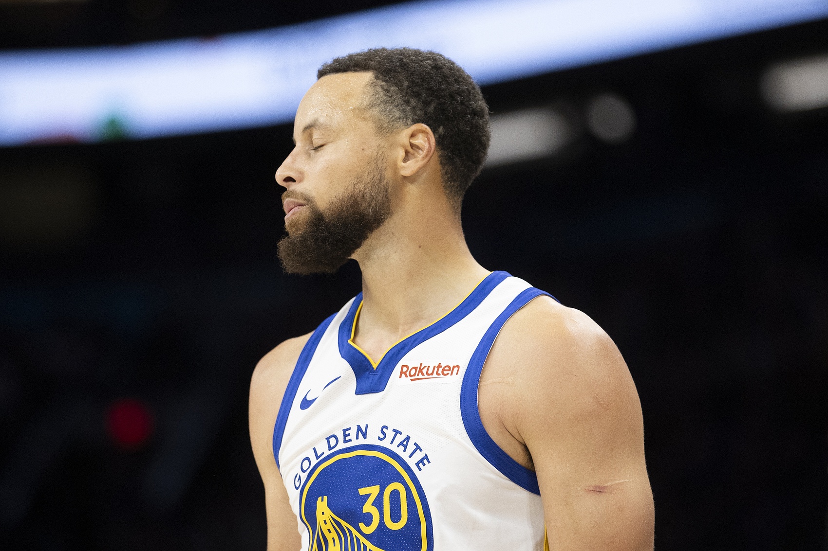 曝勇士拒为库里透支首轮签 商业价值成唯一留队筹码 曝勇士拒为库里透支首轮签 商业价值成唯一留队筹码