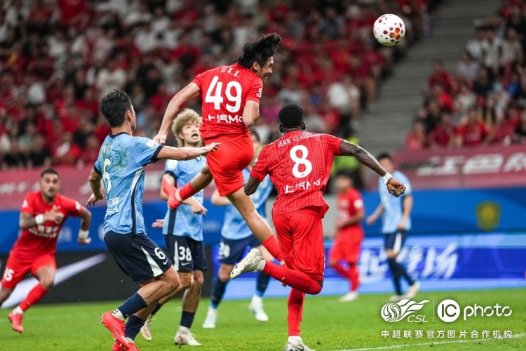 魏震失点李新翔补时救主 海港1比1惜平大连英博
